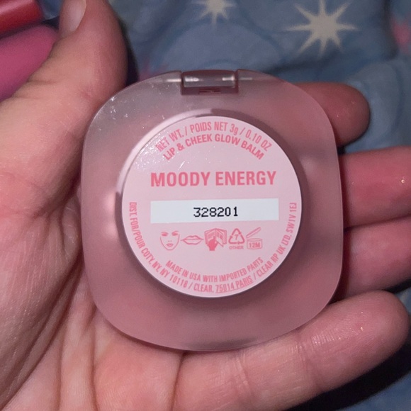 kylie cosmetics moody energy glow balm - Picture 6 of 7